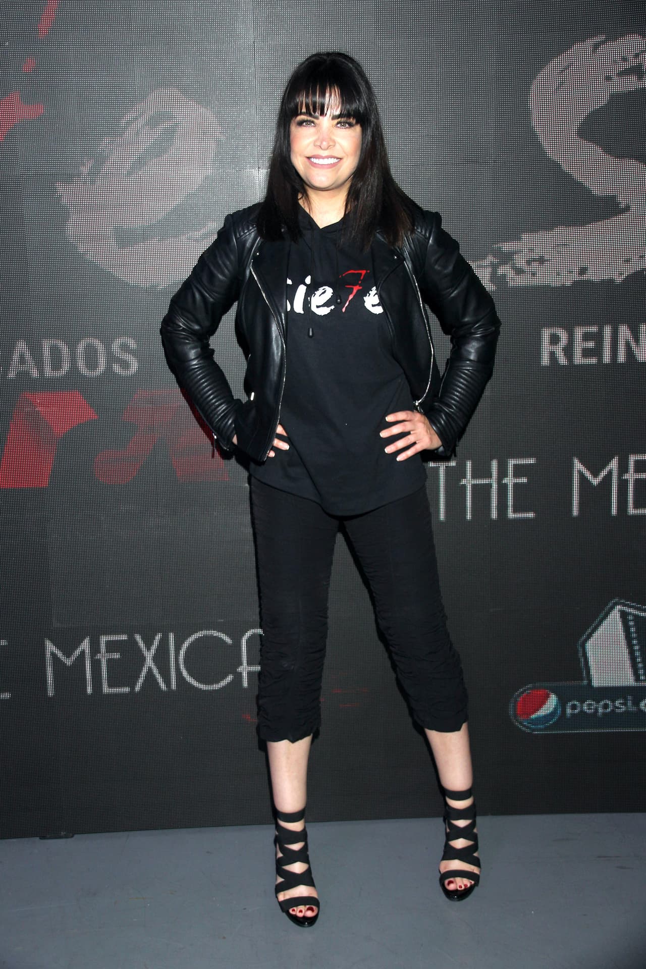 Aseguró que a pesar de no contar con el apoyo económico de su ex, a María no le ha faltado nada. "Yo les voy a decir una cosa, 
<b>María tiene mucha madre</b>", señaló ante las cámaras del programa mexicano.