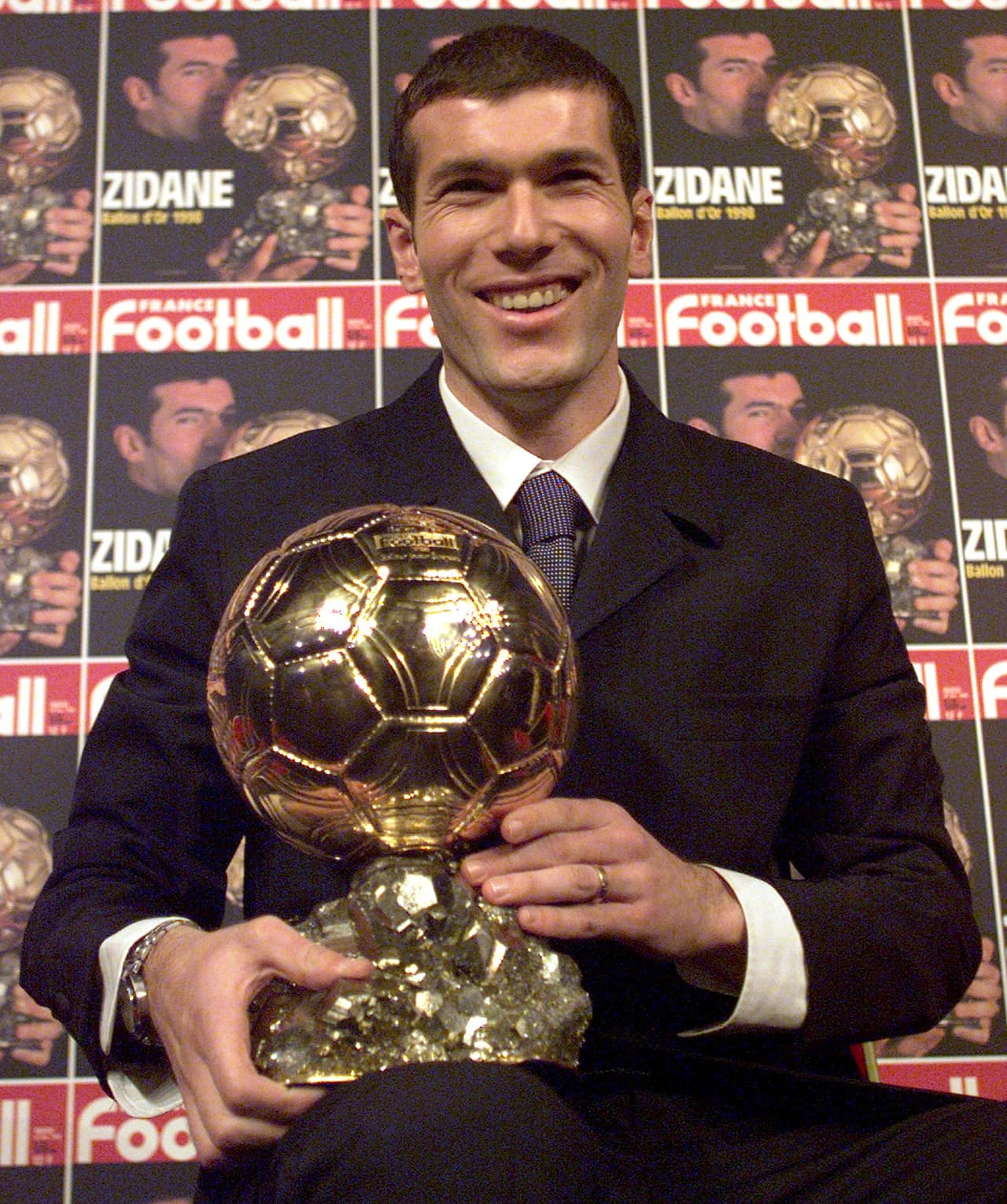Increíblemente, Zidane solo tiene un Balón de Oro: el de 1998.