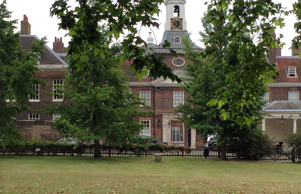 Así lucía el hermoso Palacio de Kensington.