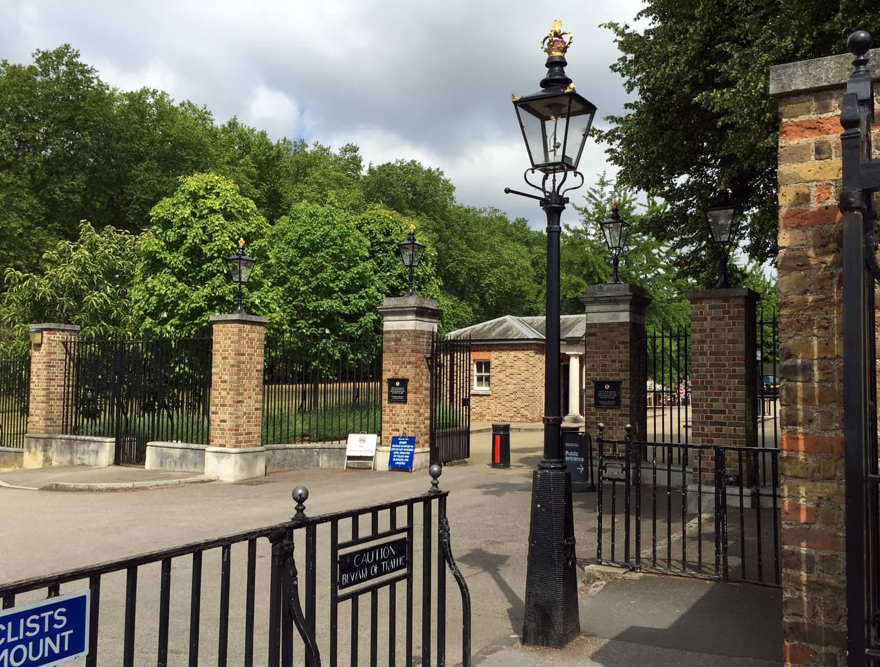 Sin mayor seguridad que la habitual.