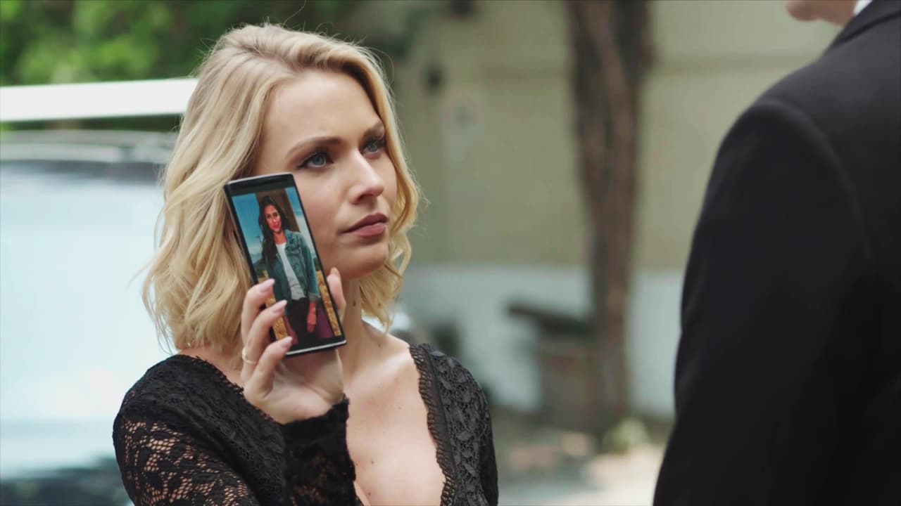 Jimena llegó al hotel donde fue la entrega de amor y explotó en celos al saberlo todo. En lo profesional, Jimena se puso sumamente inquieta, pues sentía que Miguel únicamente se había dedicado a vivir su amor con Adela.