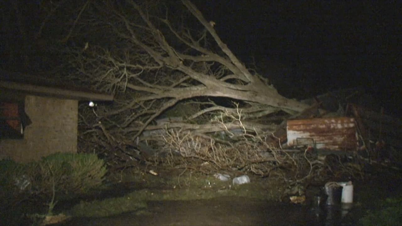 Granizo, tornado y vientos de 60 millas: lo que se espera para esta noche en el centro sur de Texas