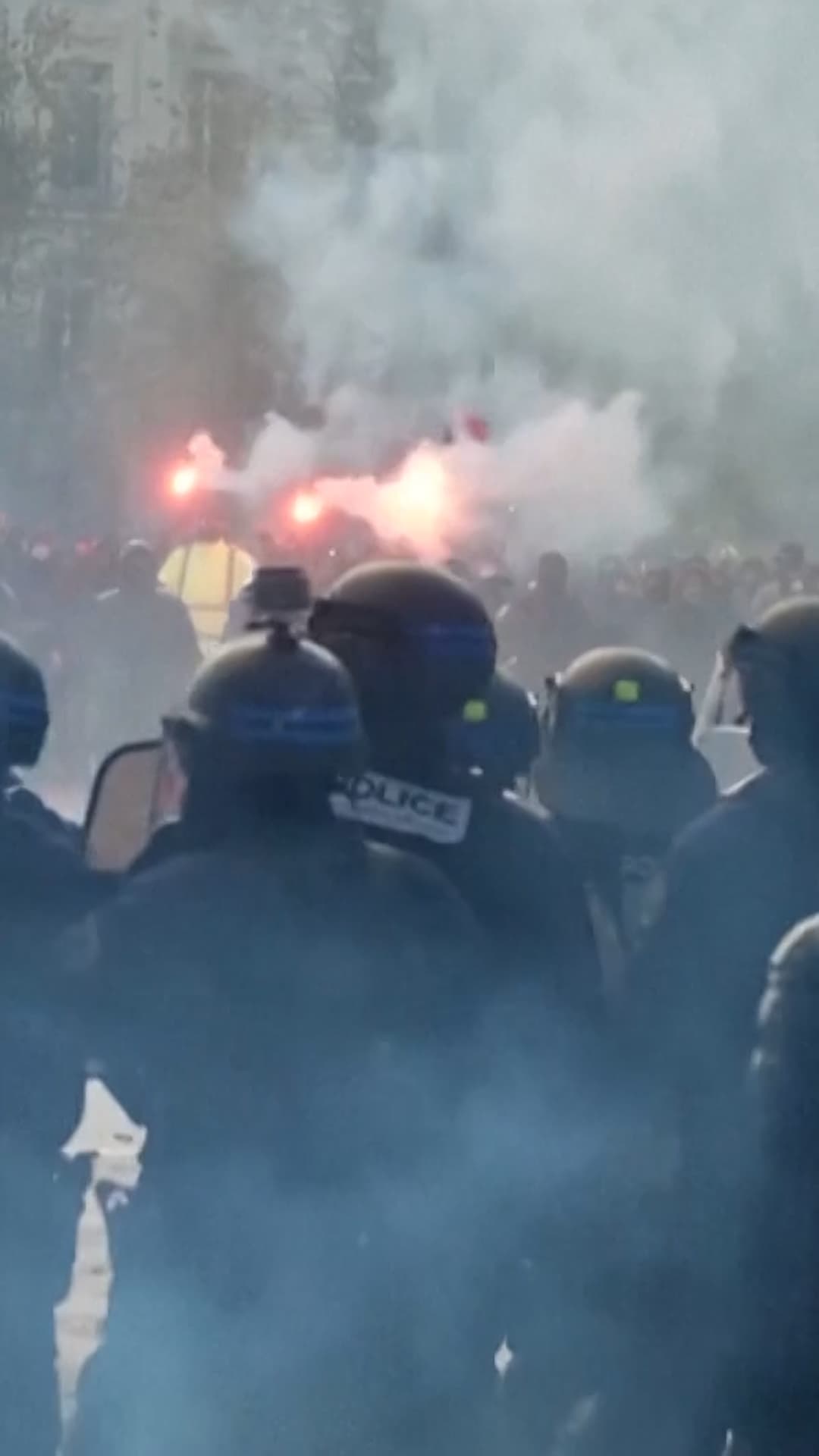 Así fueron los enfrentamientos entre estudiantes y autoridades durante las protestas en Francia