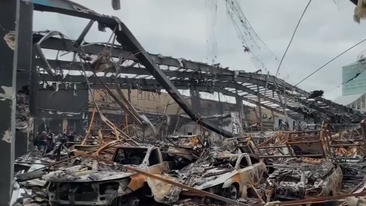 Misiles en Teherán dejan destrucción masiva a un mes de guerra en Irán