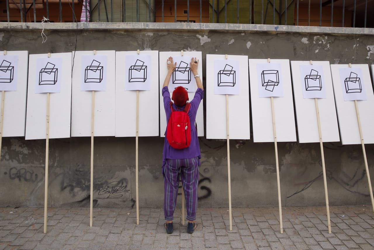 Partidarios por el "derecho a decidir" en un acto en Madrid.