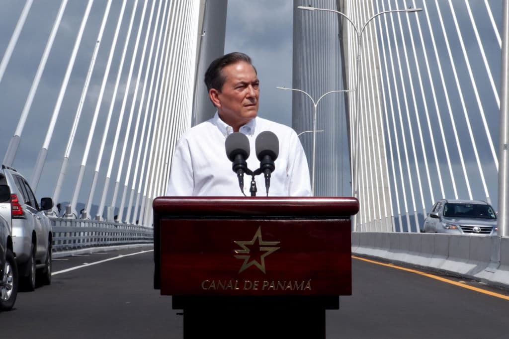 <a href="https://www.univision.com/noticias/america-latina/el-socialdemocrata-laurentino-cortizo-gana-las-elecciones-en-panama-por-estrecho-margen">Laurentino Cortizo</a>, presidente de Panamá, recibe el visto bueno del 27% de los encuestados por Ipsos, para ubicarse en la sexta posición del ranking general. 31% desaprueba su gestión y 41% no fija posición. Cortizo, socialdemócrata, debió gestionar un bloqueo de carreteras durante tres semanas en protesta por el alto costo de la vida.