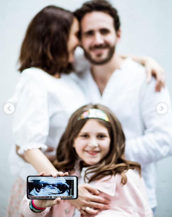 Ella ya es madre de Irka, de 10 años, una niña que procreó con Gabriel Castañeda.
<br>