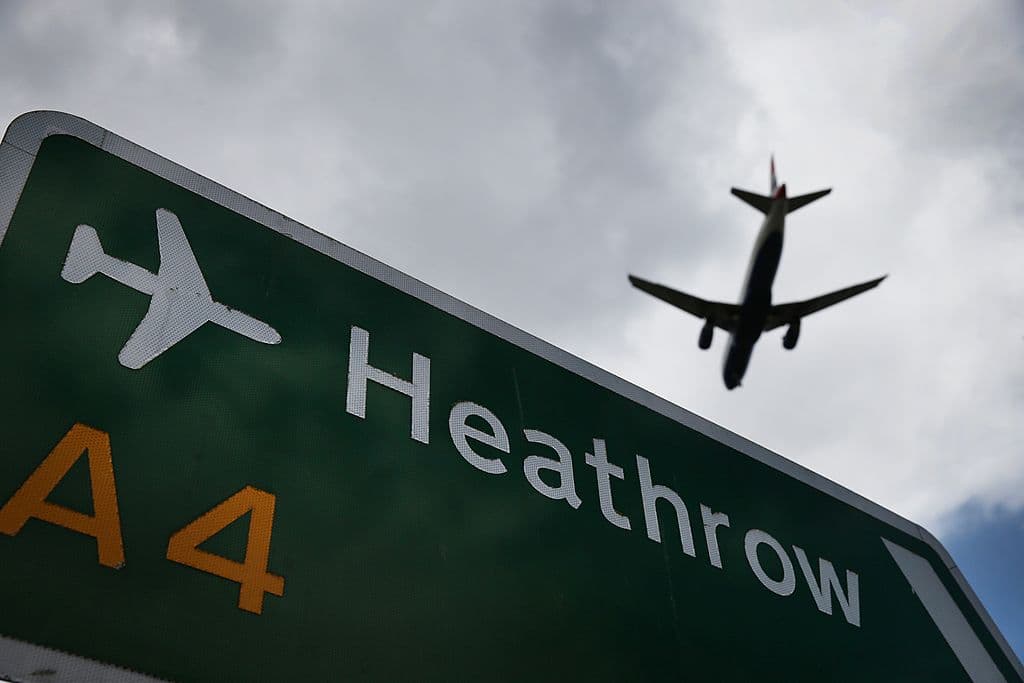 Un avión aterriza en el aeropuerto de Heatrow el 11 de agosto de 2014.