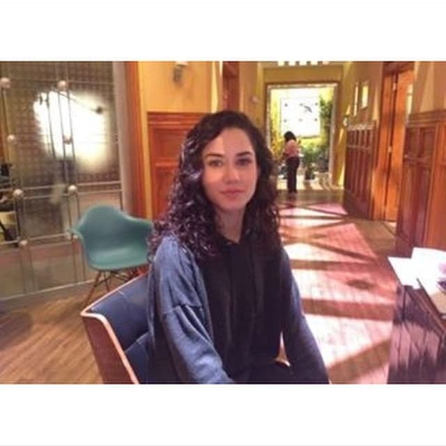 Mientras tanto disfruta su talento en los últimos capítulos de 
<i>El color de la pasión</i>.