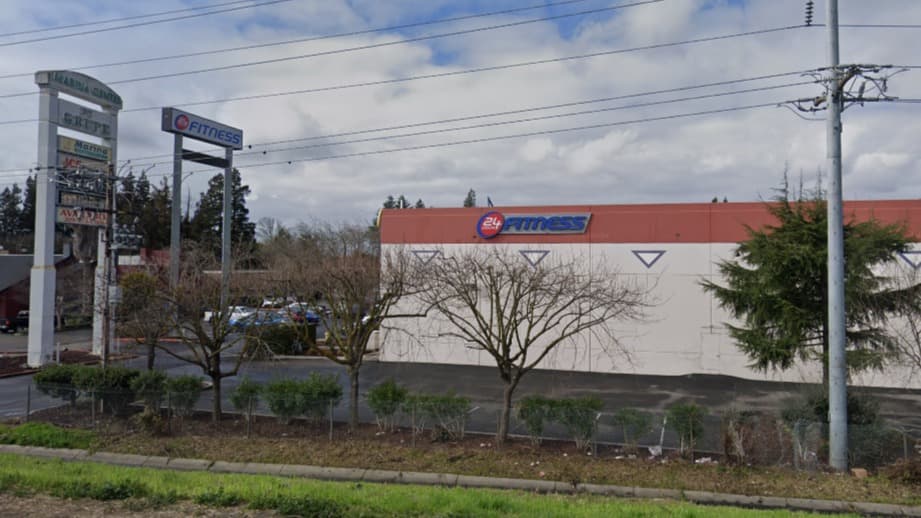 <b>Stockton</b>
<br>3137 West Benjamin Holt Drive
<br>Stockton, CA 95219