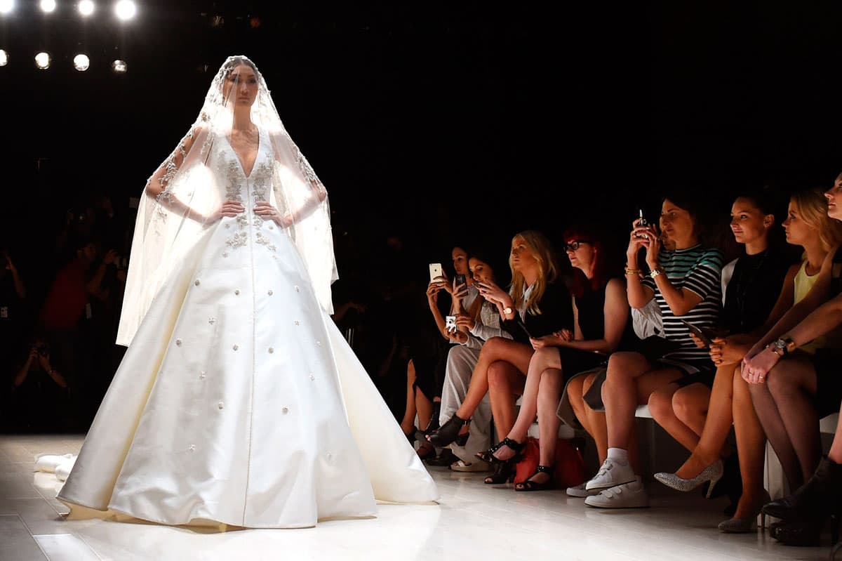 No te imagines con el cuerpo de la modelo que porta el vestido soñado.