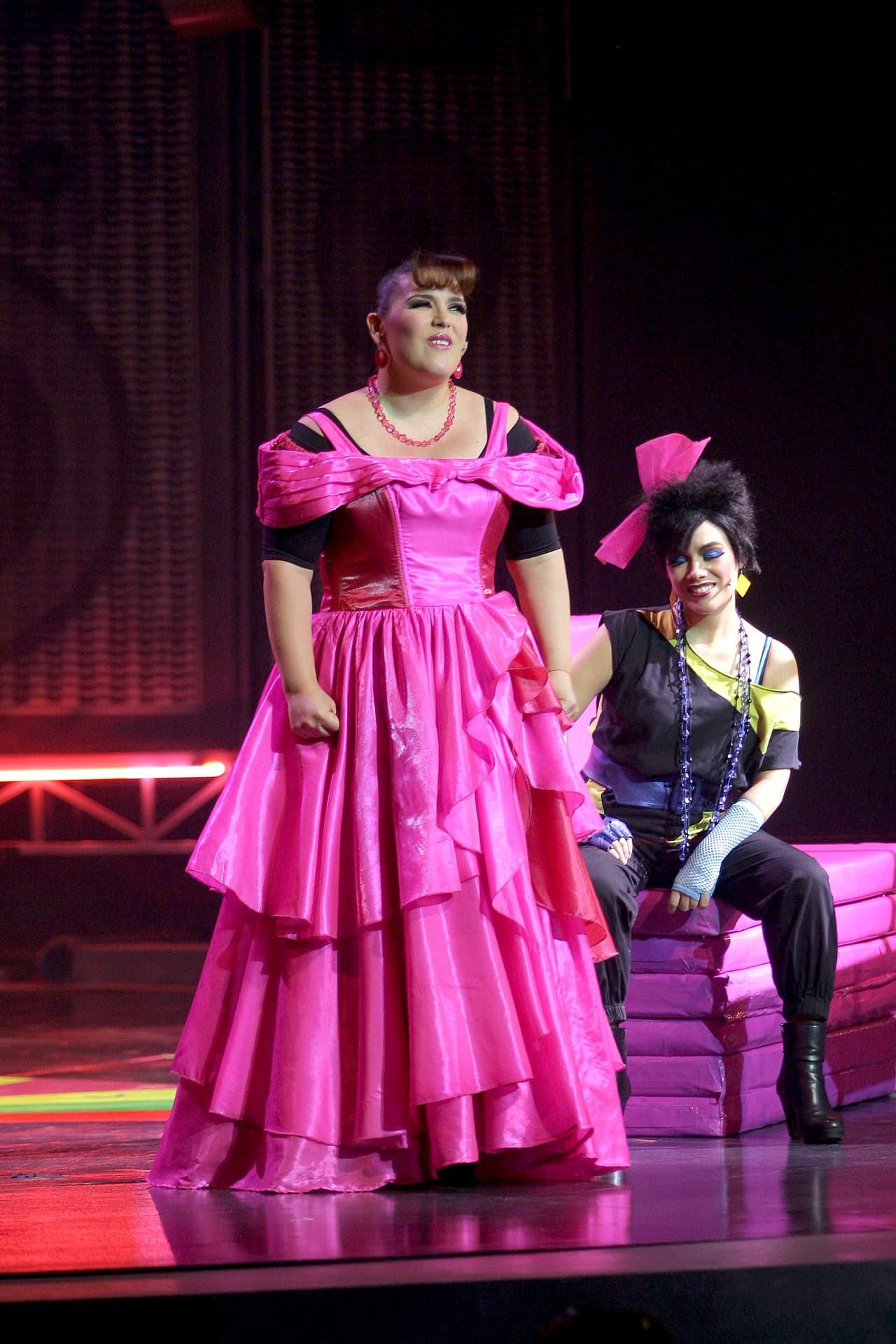 Después de tener a sus hijos ha realizado actuaciones especiales en la obra musical 'Mentiras', en la Ciudad de México.