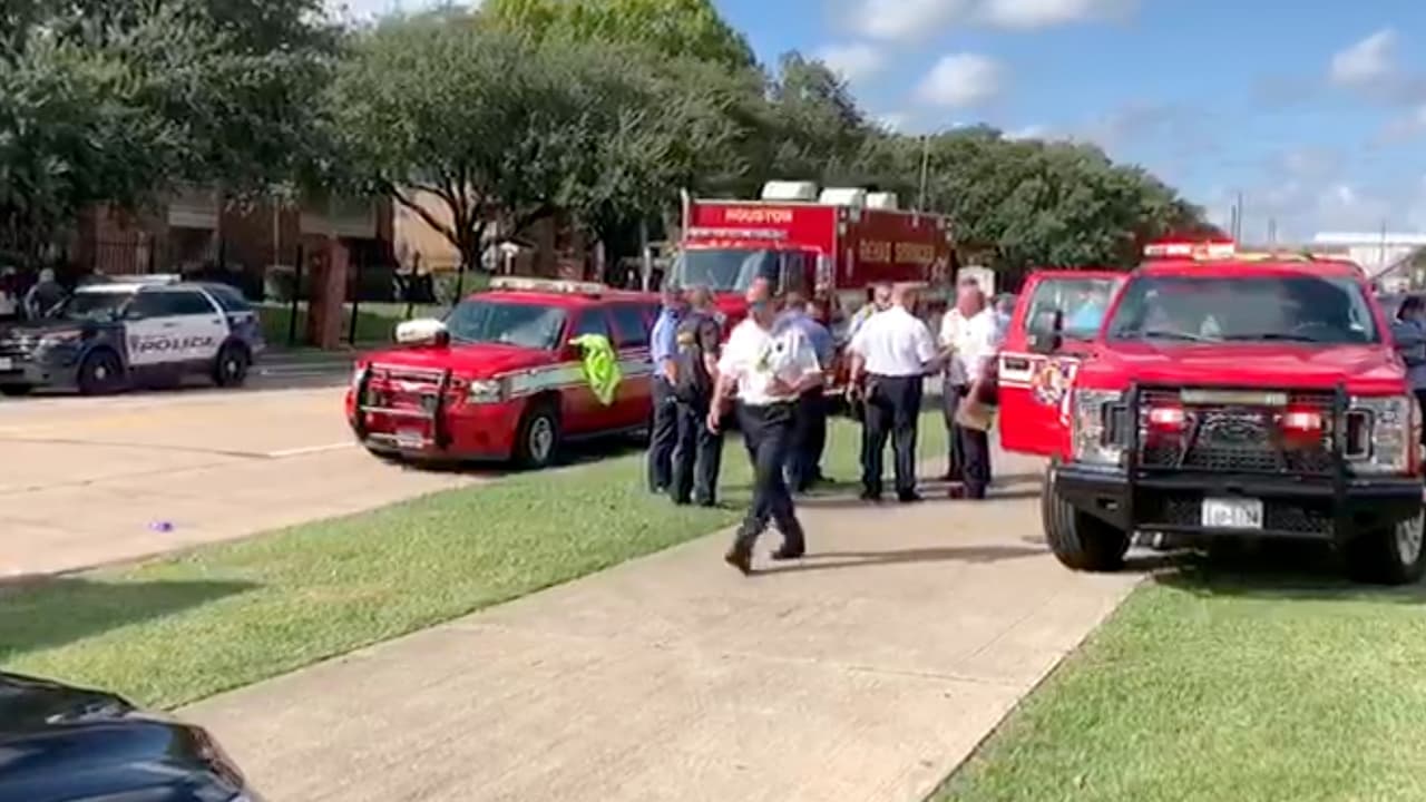 Alrededor de las 9:30 am el jefe de la policía, Arturo Acevedo informó lo ocurrido y pidió a los conductores evitar el área.