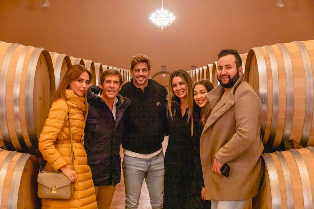 Pero a finales de noviembre pasado sorprendieron al dejarse ver juntos de nueva cuenta de paseo por España. A la fecha no han mencionado si de nuevo viven juntos en Miami o si han retomado la relación. 
<br>