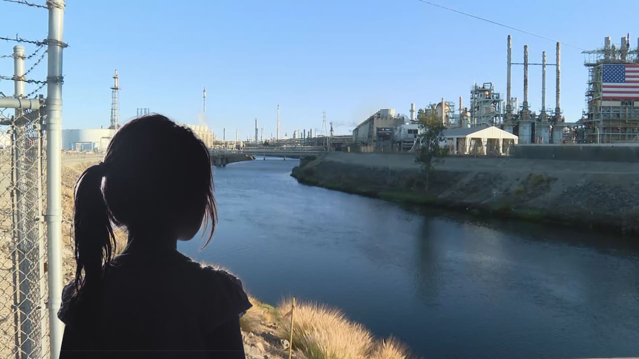 ¿Quién es la niña hallada flotando en canal de Carson? Piden ayuda de la comunidad 