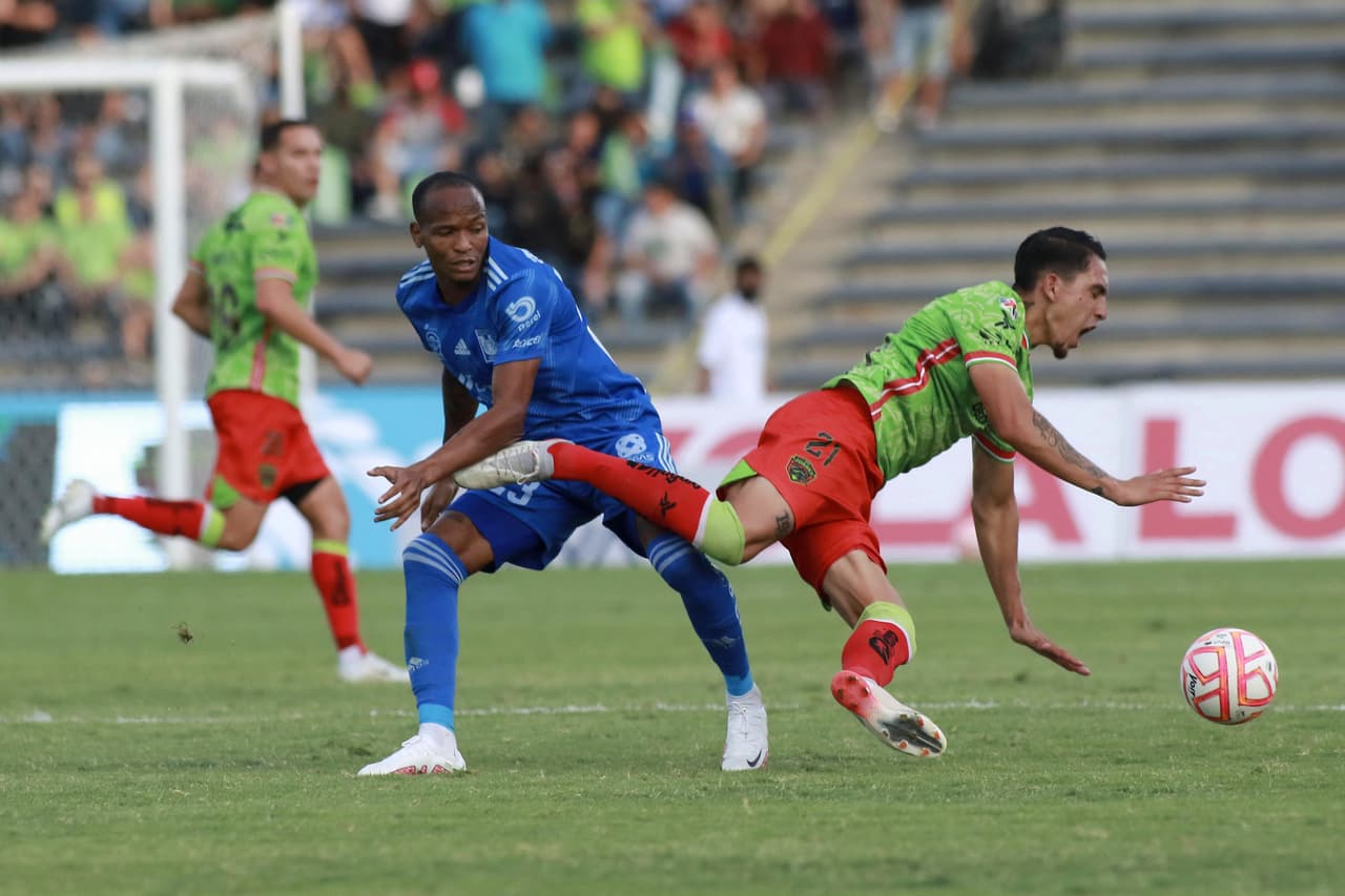 Con el gol de Gignac, Tigres se llevó los tres puntos en su visita a la frontera y pese a que se quedó con 10 hombres por la expulsión de Luis Quiñones sobre el segundo tiempo.