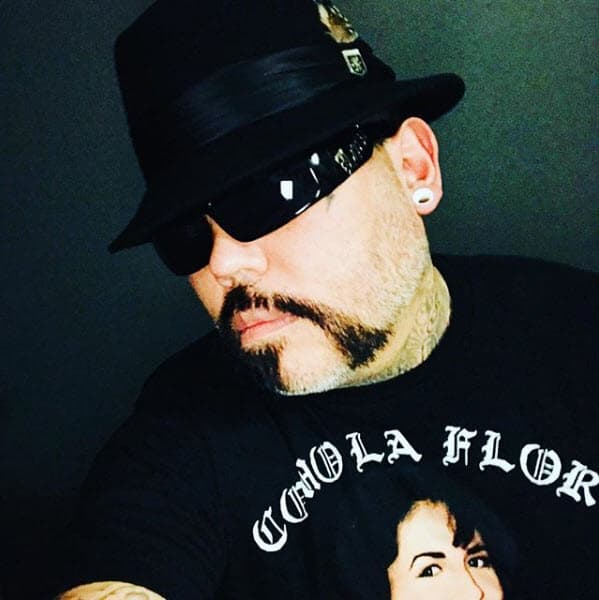 Quintanilla fue productor, director, compositor y bajista de los Kumbia Kings, banda que tenía un estilo musical sinigual en esa época, pues mezclaba géneros de cumbia, rap, pop, electrónica y tropical. En 2006 se salió del grupo para liderar Kumbia All Starz, el cual se desintegró en 2016.