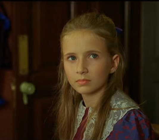 <b>Eliza Bennett</b>
<br>En ‘Nanny McPhee’, Eliza Bennett era Tora, la segunda de los siete hijos de la familia Brown y la mayor de las hermanas. Tenía 13 años cuando participó en esta película.