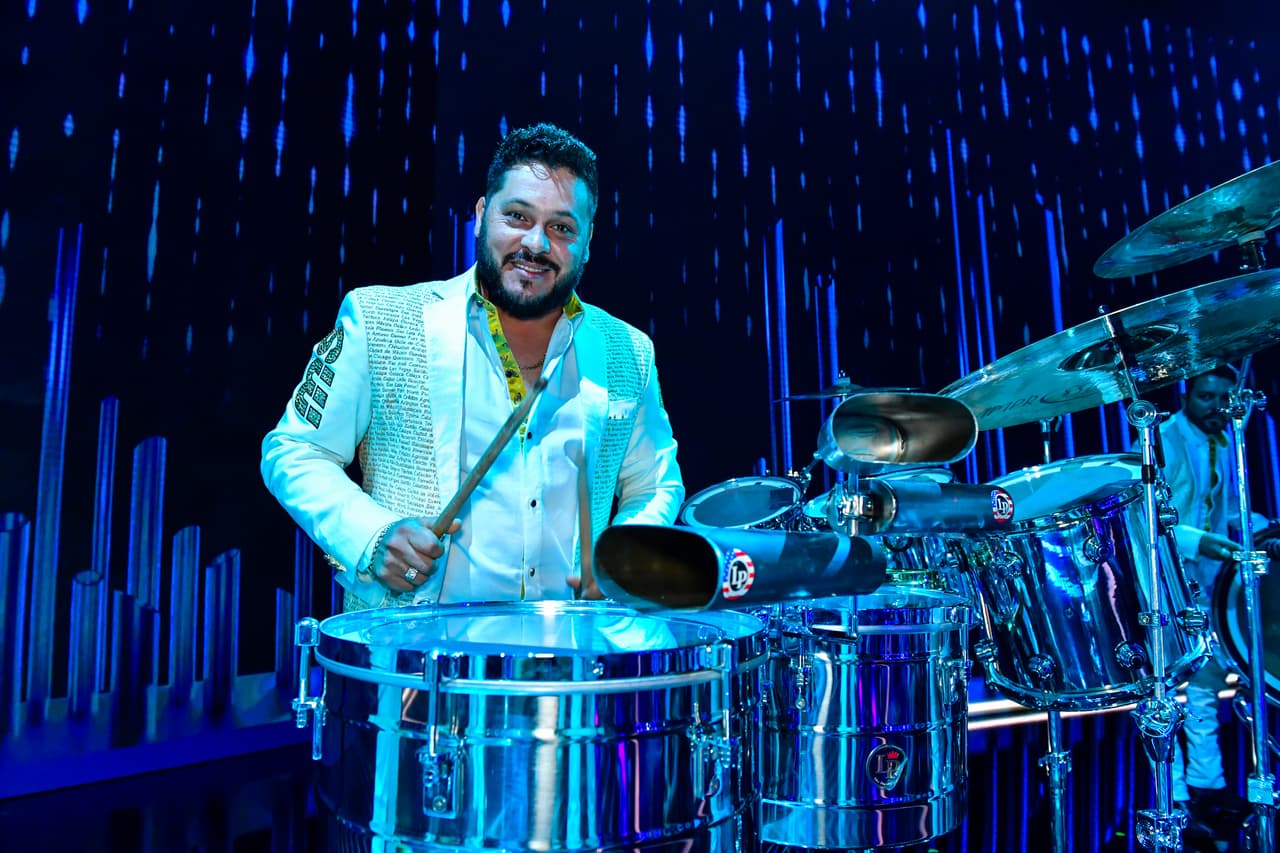 Y comprobaban que todo estuviera listo.