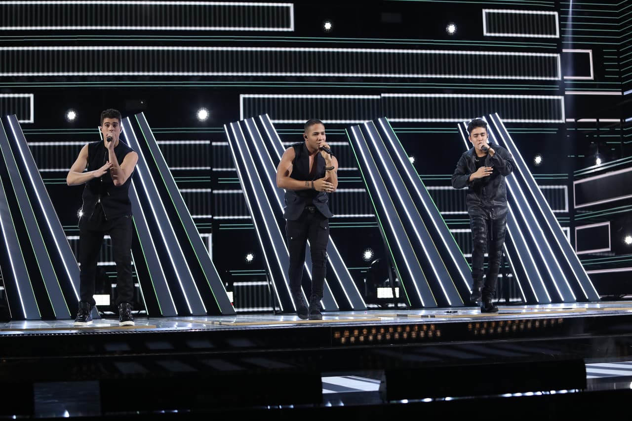 No sólo cantaron, sino que también bailaron.