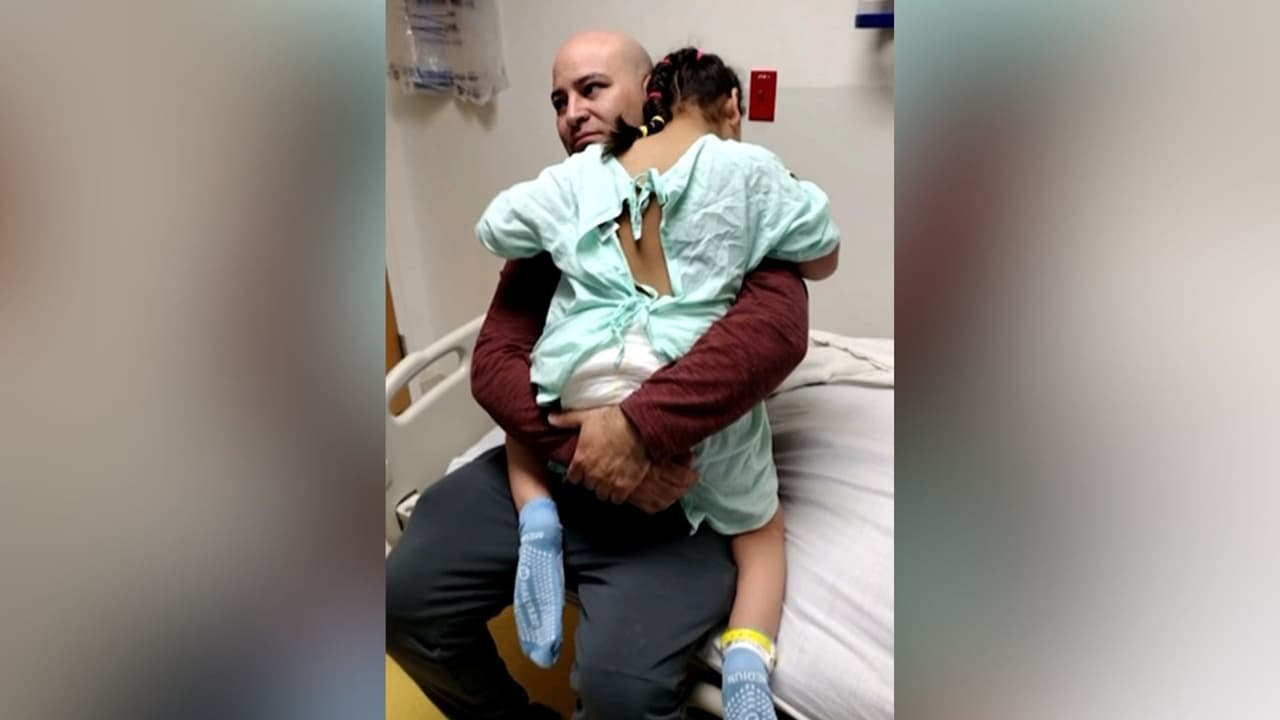 ICE arresta al padre de una niña con parálisis cerebral en la víspera de una cirugía crucial