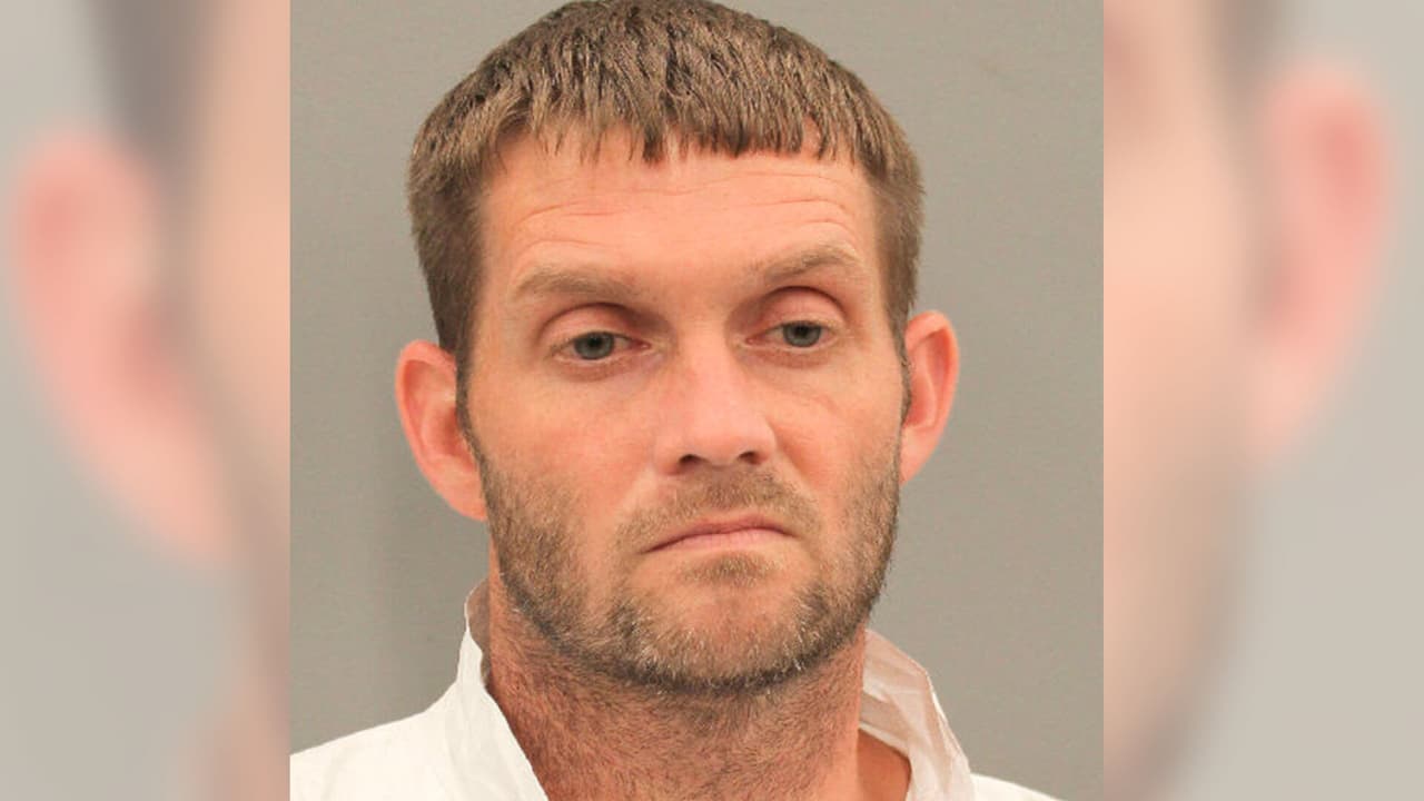 Acusan a un hombre de matar a tiros a su pareja al noreste de Houston: dentro de la casa habían niños