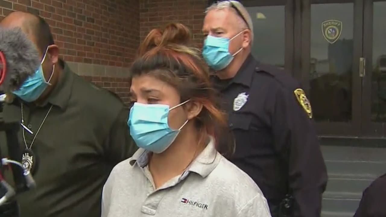 Mujer de San Antonio es arrestada por alentar a un niño a consumir marihuana