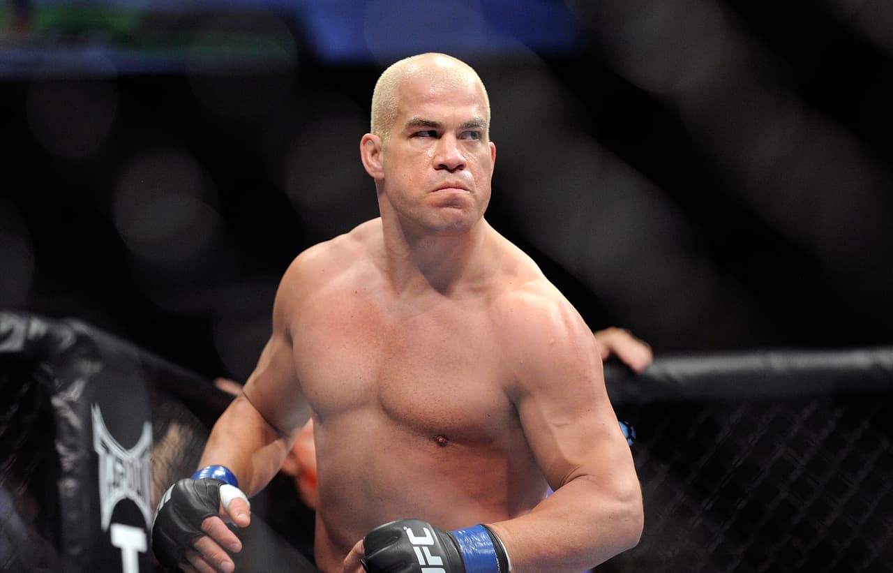 Tito Ortiz es miembro del Salón de la Fama de UFC y excampeón de peso pesado, pero tuvo problemas con la ley al ser detenido en 2014.