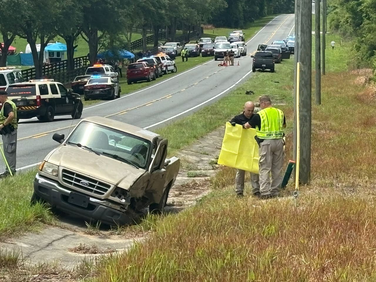 Era el conductor de la camioneta Ford que impactó lateralmente el autobús con inmigrantes, provocando que volcara.