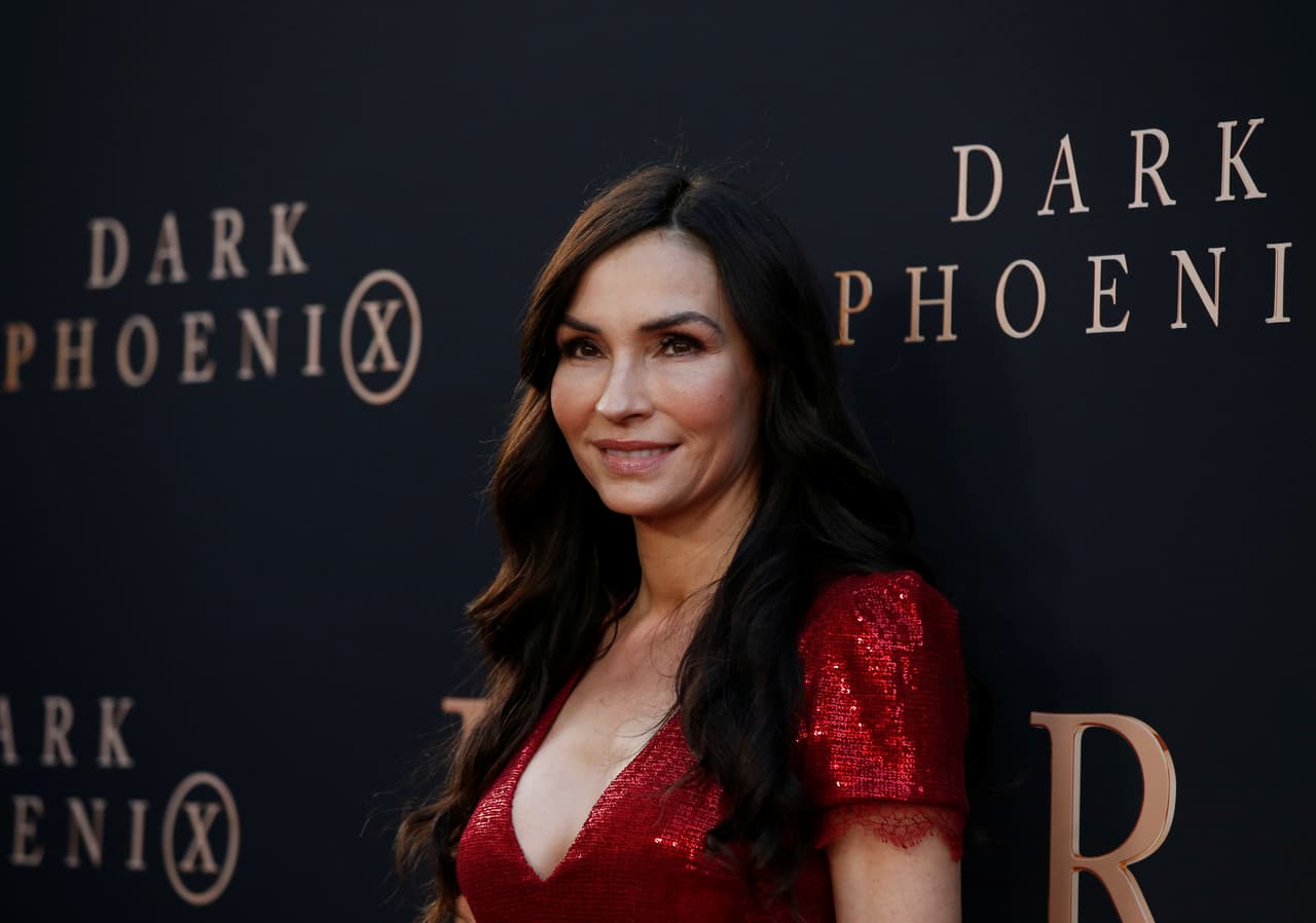 Famke Janssen.