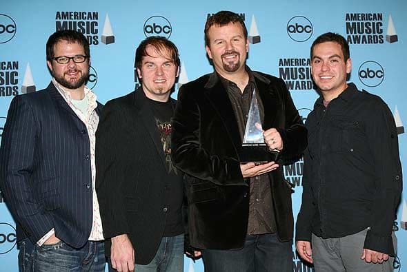 Casi en el final del listado Casting Crowns y su recaudación de $115,197 en sus últimos conciertos.