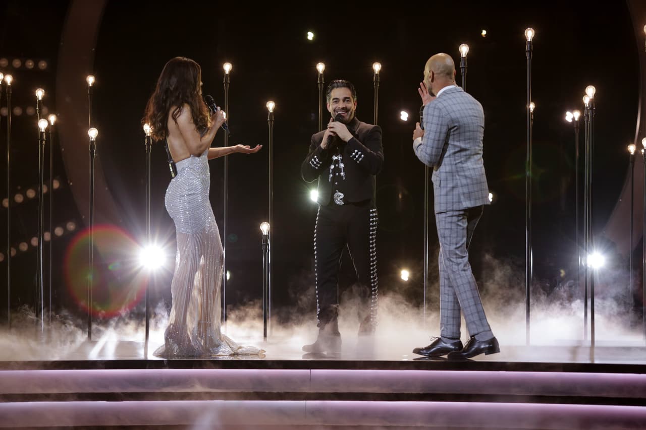 Chaparro también dejó boquiabertos a Javier Poza y Chiquinquirá Delgado, a quienes les contó después de su participación cuánto admira al ícono mexicano al que rinde homenaje.
