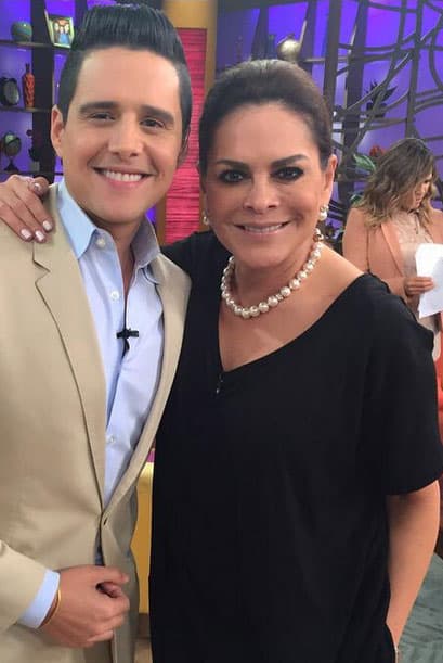 Sin embargo, después de siete años y seis meses de casados, la pareja decidió poner fin a su relación.