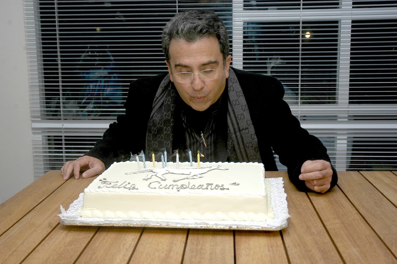 Nada menos que un pent-house al sur del DF. ¡Eso sí que era consentir a la mujer de sus sueños!