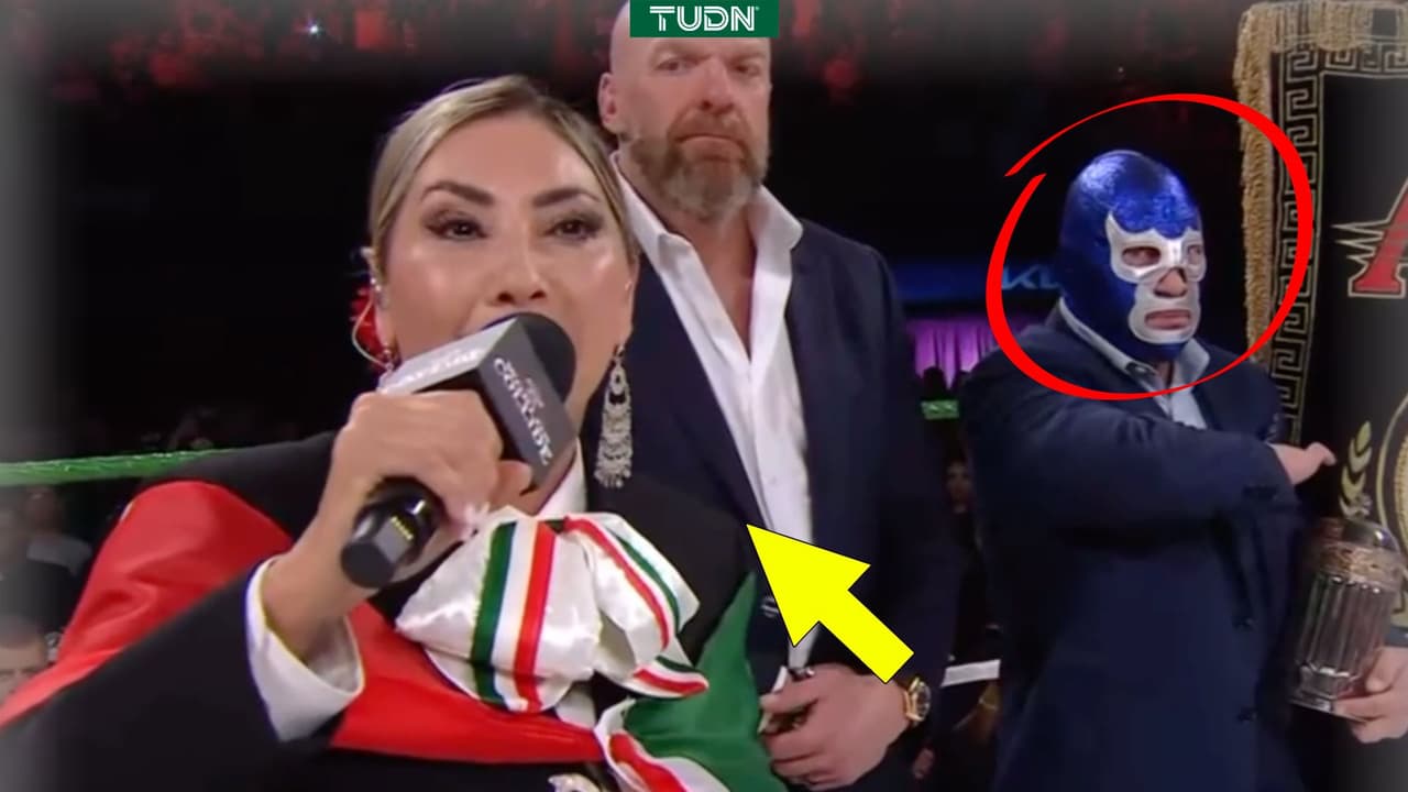 Error en himno mexicano protagoniza evento de lucha libre Worlds Collide