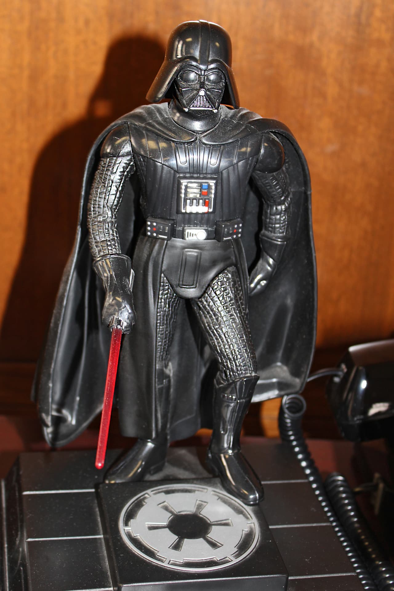 Darth Vader, el caracter favorito del jefe Acevedo de la película Star Wars, es un claro protagonista en la oficina de la máxima autoridad policíaca de Houston.