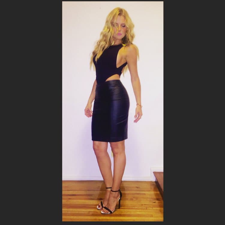 Más tarde 
<b><a href="http://www.univision.com/temas/marjorie-de-sousa">De Sousa</a></b> confesó que esto lo logró gracias a una alimentación saludable, darle pecho a Matías y a usar fajas para darle forma a su cuerpo.