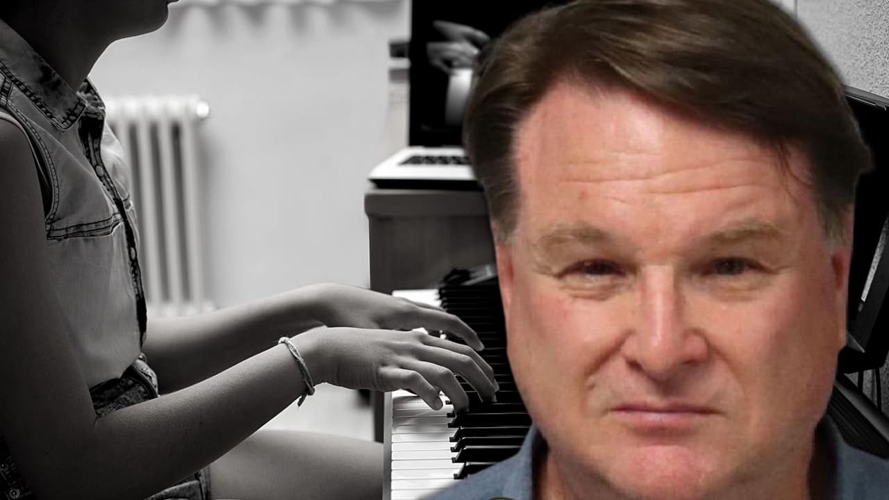 Arrestan a profesor de piano por tocar indebidamente a una alumna adolescente