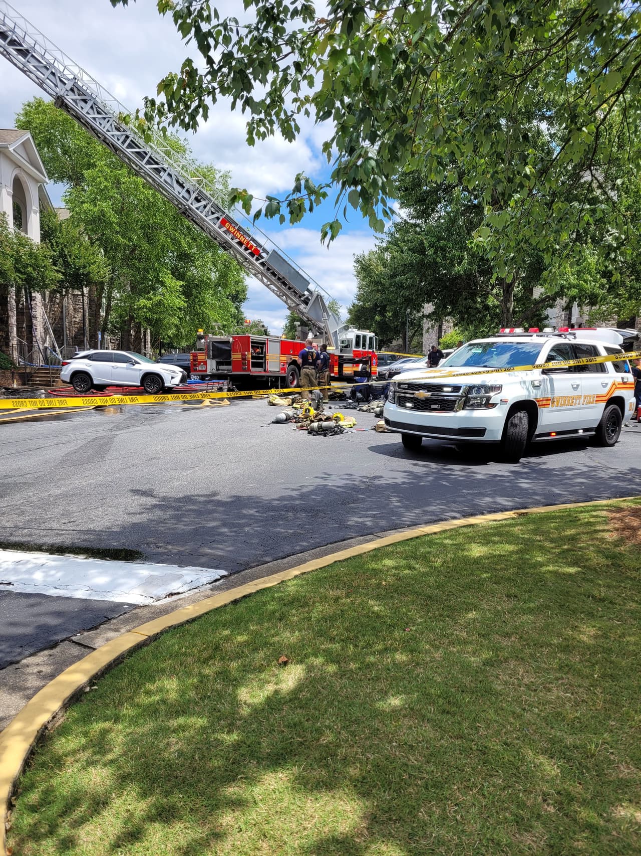 El incendio se registró en horas del medio día del lunes en Portico Apartment.