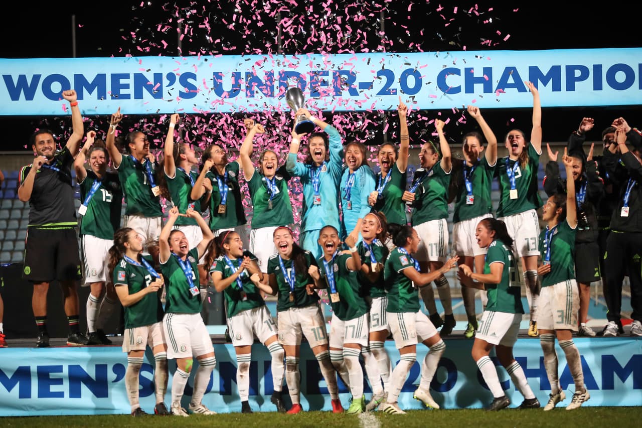 Así fue la premiación y el festejo del histórico triunfo del Tri femenil Sub 20. Se impuso en la final del Premundial Sub 20 de la Concacaf a Estados Unidos y con ello, además, consiguió su boleto al Mundial de la categoría que se celebrará en Francia en agosto.