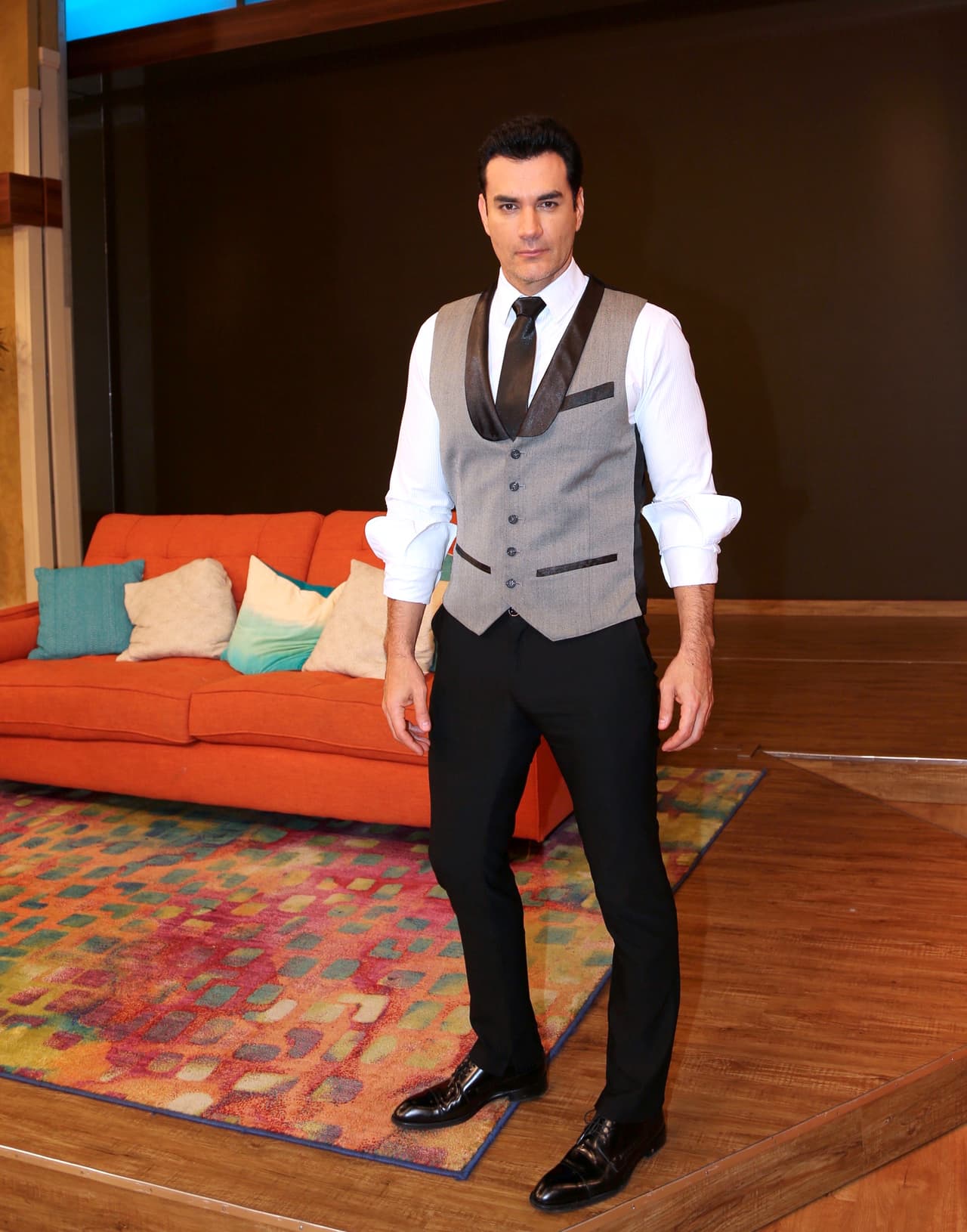 Este año ha estado lleno de trabajo para este galán sonorense, pues las grabaciones del melodrama lo tienen muy ocupado.