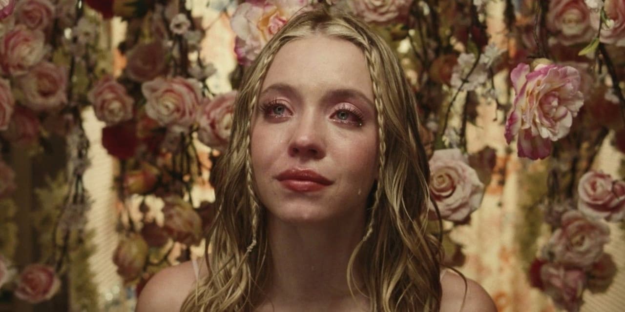 <b>Cassie</b>
<br>Además de traicionar a su amiga Maddy y a sus propias creencias, Cassie se transformó totalmente en los últimos capítulos de la segunda temporada.