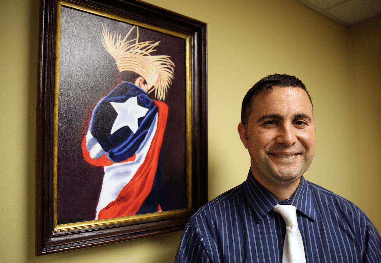 <b>DARREN SOTO, CONGRESISTA DEMÓCRATA POR FLORIDA (Distrito 9).</b> Estadounidense, hijo de puertorriqueños. Soto, de 38 años, inició su carrera política como legislador y senador estatal en Florida y hoy es el primer boricua en llegar al Congreso en representación de ese estado, señal del creciente peso de la comunidad proveniente de la isla en el sur del país.