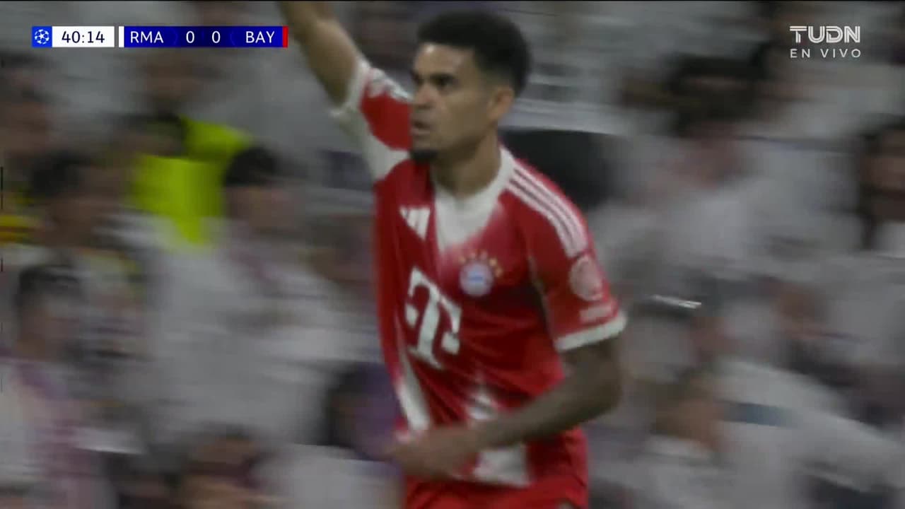 ¡Golazo del Bayern! Luis Díaz define perfecto para poner el 0-1