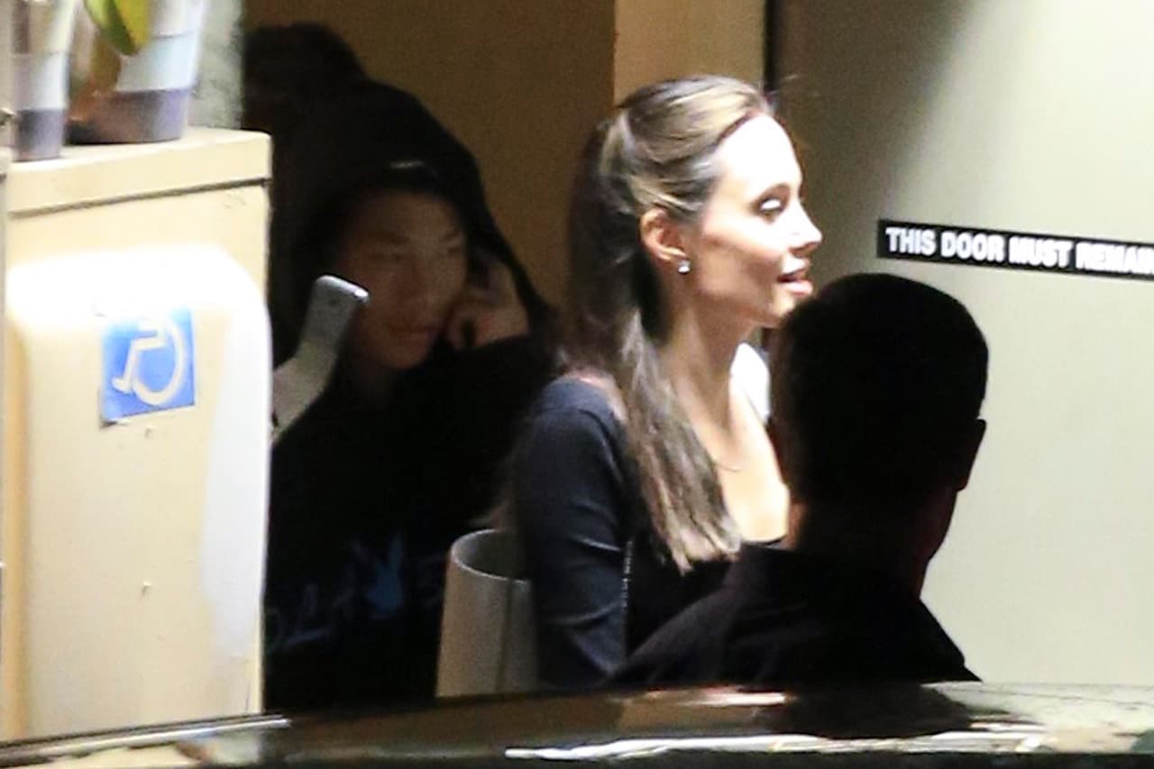 Voight admitió que las comunicaciones entre ambos retornaron a través de correos electrónicos y algunas llamadas desde 2011, cuando decidieron hacer las paces.