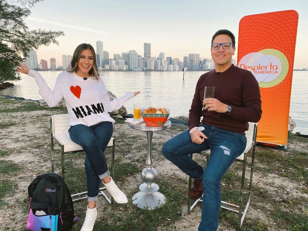 Jessi Rodríguez y Raúl González visitaron el puerto de Miami, y desde ese sensacional clima nos dieron mucha información pero sobre todo, como ya resaltamos, la mejor de las energías.