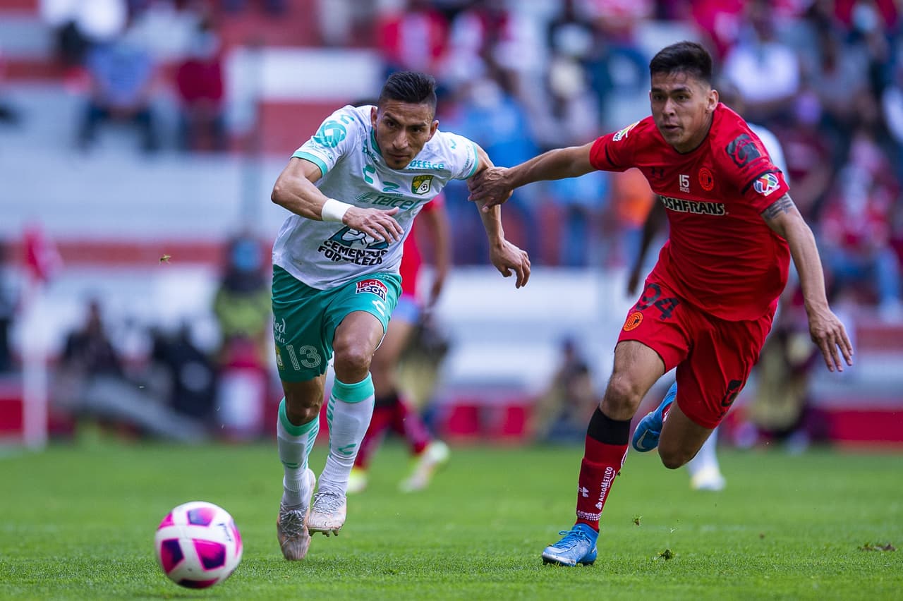 Toluca y León dejan las artillerías en casa y se conforman con empate 0-0.