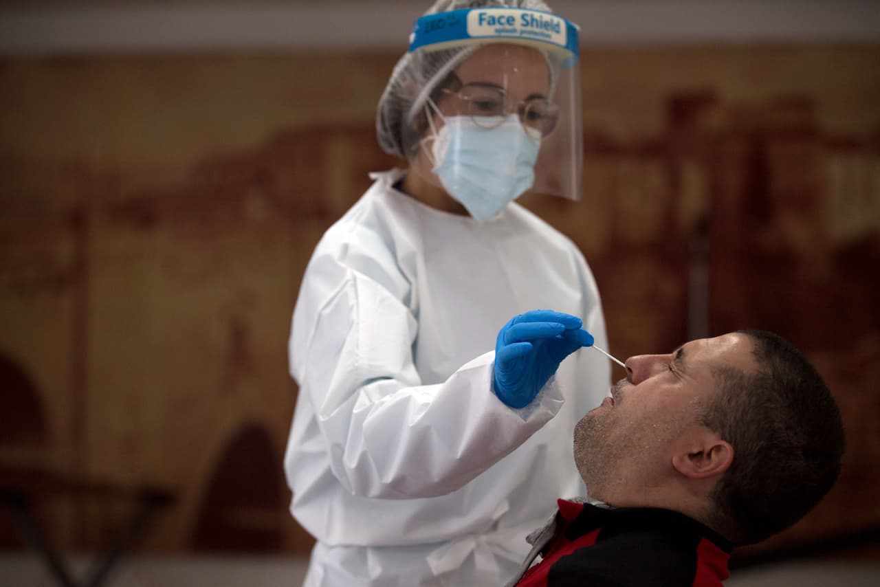 Texas reporta 10,865 casos nuevos de coronavirus en un día; la cifra más alta desde que inició la pandemia 