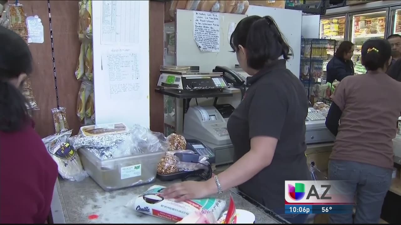 Pareja de Phoenix sentenciada por uso ilegal de estampillas de comida