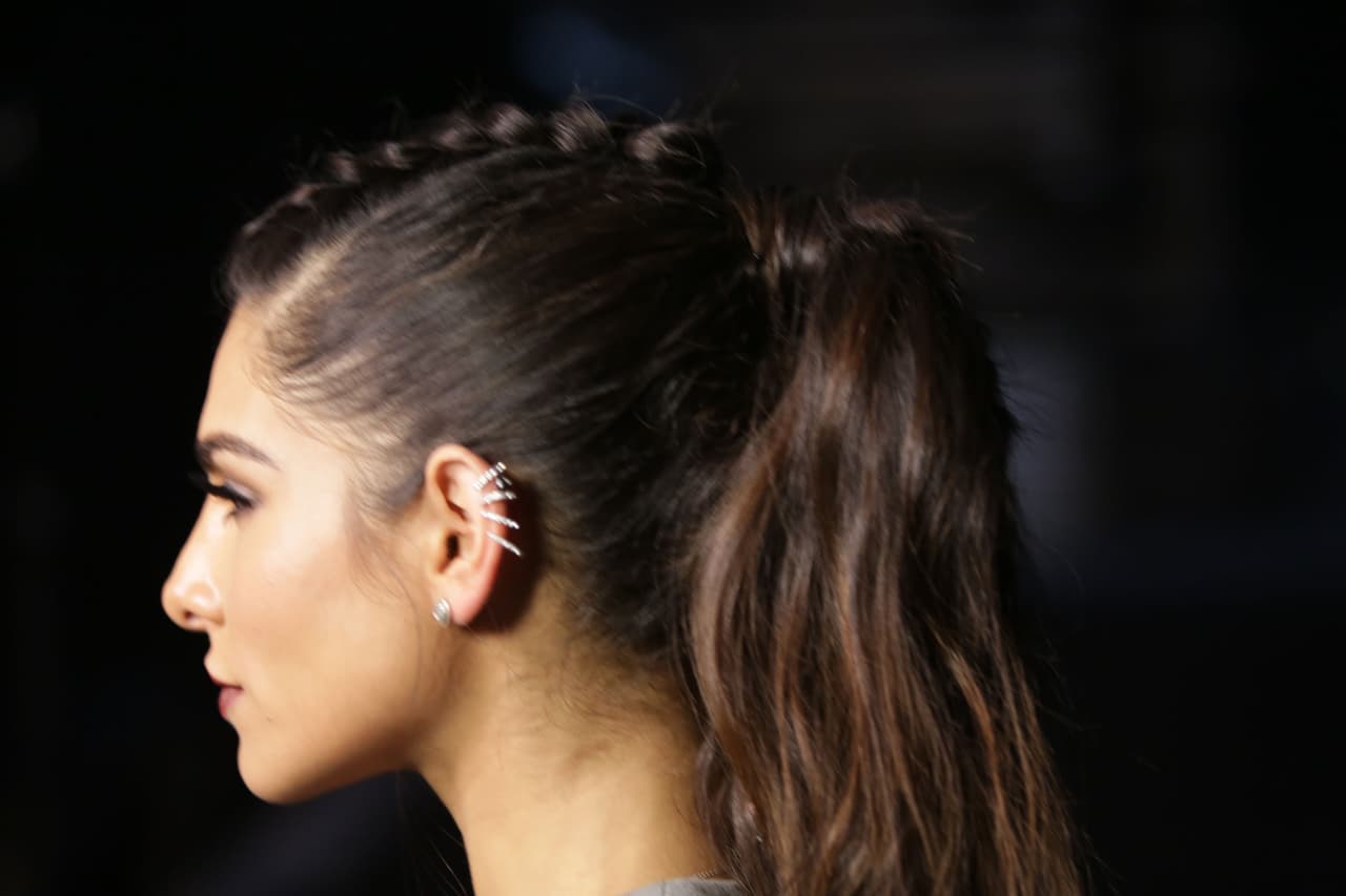 Una vez más Alejandra Espinoza agradeció a través de las redes sociales a su stylist Claudia Torres por coordinar cada detalle de su look. ¿Qué les parece el estilo de nuestro conductora esta temporada?